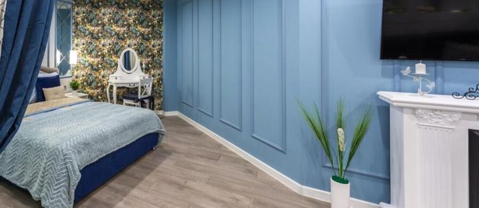 Blue two colour combination for bedroom walls